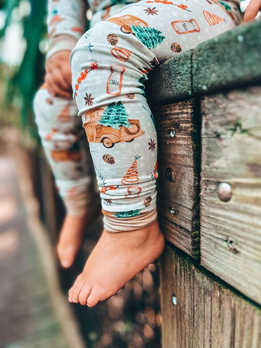 Holly Bells 2pc Pajama Set