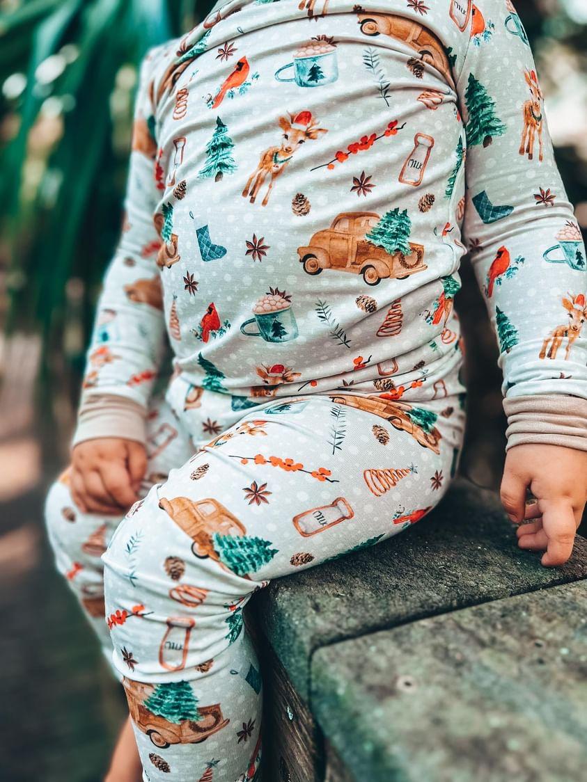 Holly Bells 2pc Pajama Set