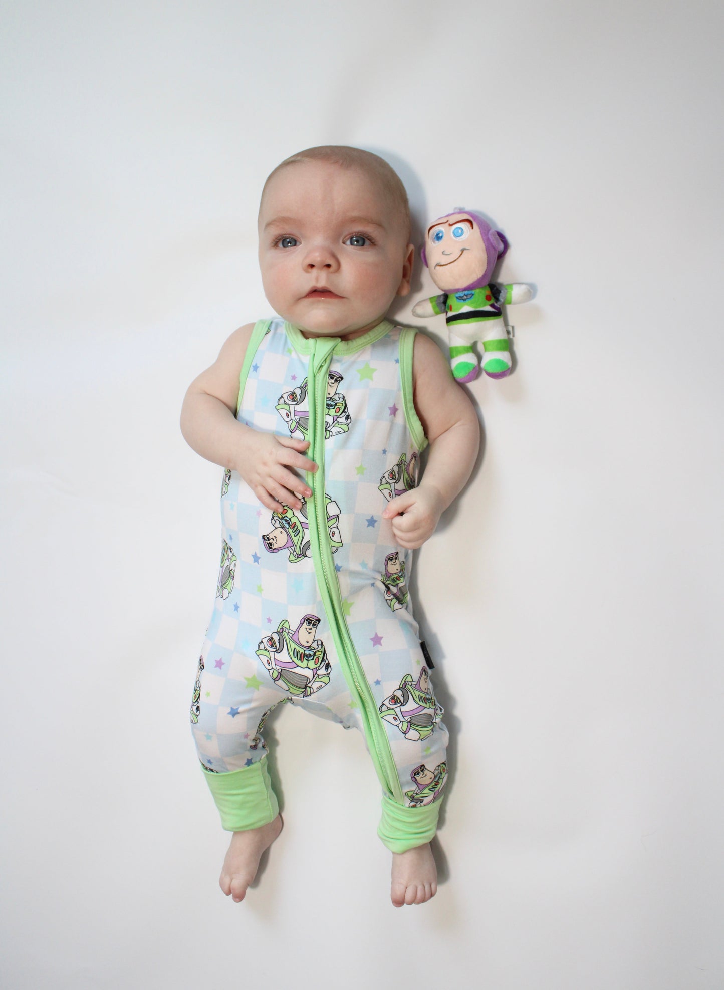 Buzz - Sleeveless Zippy