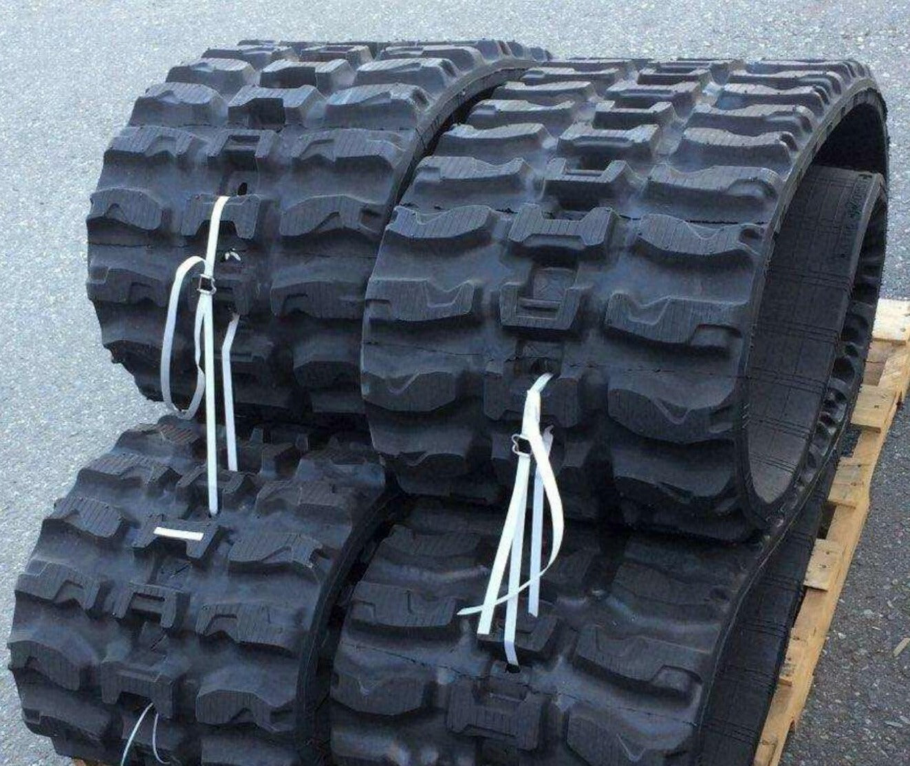 2 Rubber Tracks - Fits John Deere CT332 450X86X56 ( 18" )