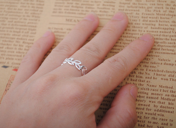 Bohemian Vintage 925 Sterling Silver Leaf Ring For Women Adjustable Size