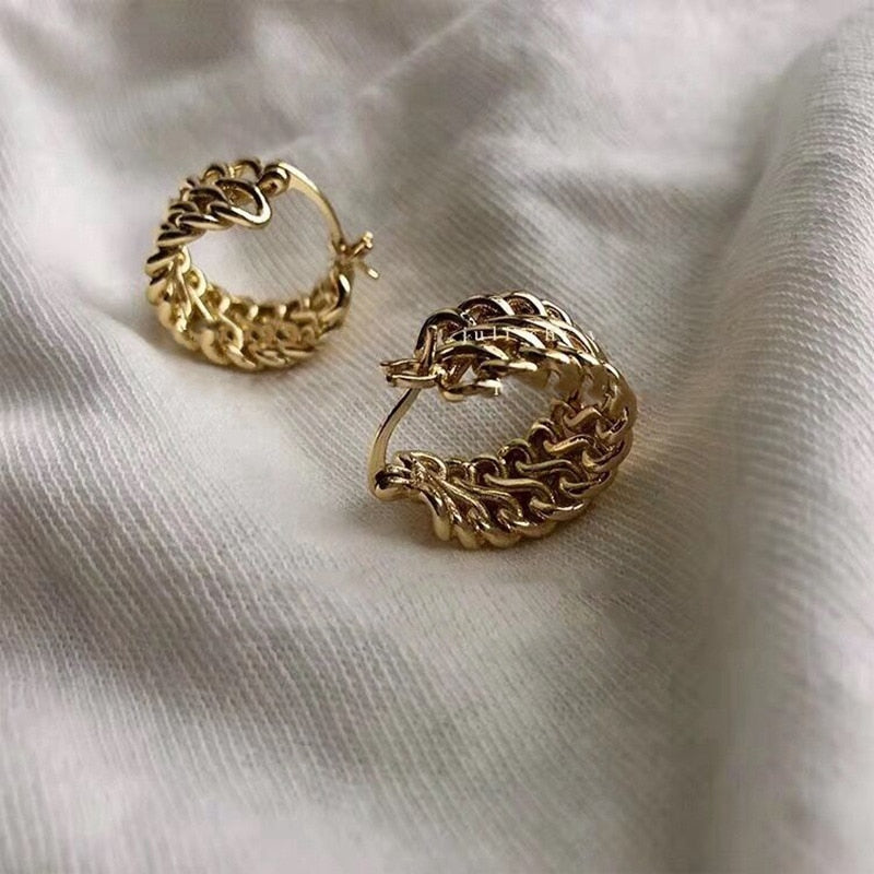 Metal Gold Twist Hoop Earrings