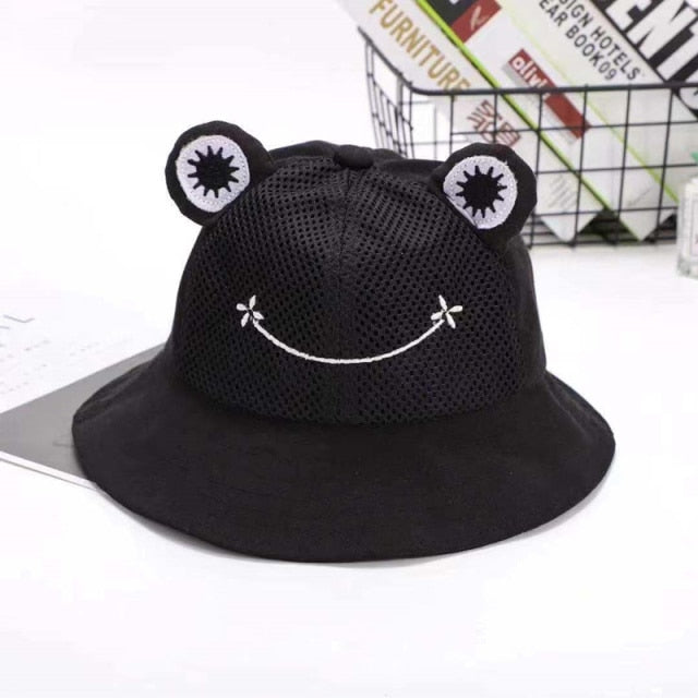 Womens Frog Bucket Hat