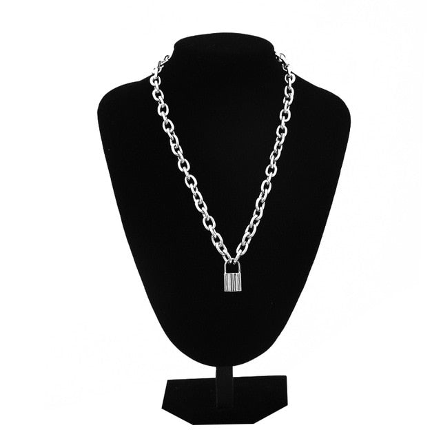 Vintage  Chunky Chain Choker Necklace